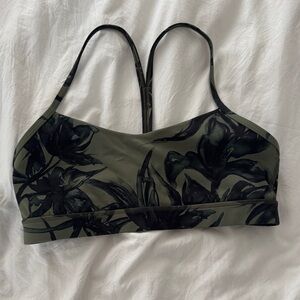 Lululemon flow y bra size 10